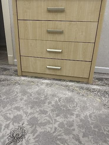 Спальный гарнитур, Комод, ДСП, Самовывоз, цвет - Бежевый at lalafo.kg Спальный гарнитур, Комод, ДСП, Самовывоз, цвет - Бежевый