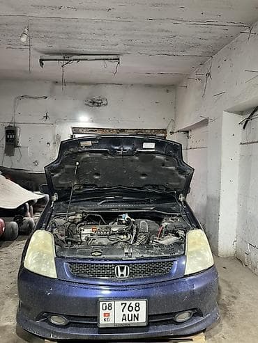 bmw 7 e38: Honda Stream: 2000 г., Минивэн — 5