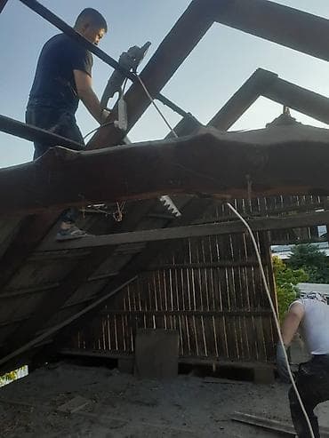 обдирка: Снос стен, Разбор полов, Снятие потолков | Гипсокартонная стена, Снос перегородки, Снятие старой штукатурки | Демонтаж ламината, Демонтаж паркета, Демонтаж линолеума | Крыша из шифера, Металлочерепичная кровля, Мягкая кровля Больше 6 лет опыта — 5