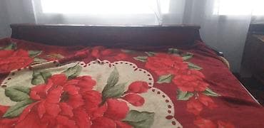 bed sheet: Двуспальная кровать с мягким изголовьем - Размер: ориентировочно — 1