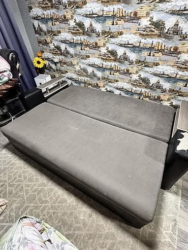 Прямые диваны: Прямой диван, Б/у — 2