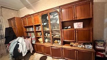 румынский диван: Продаю румынскую стенку, комод, столы стулья и тд — 2