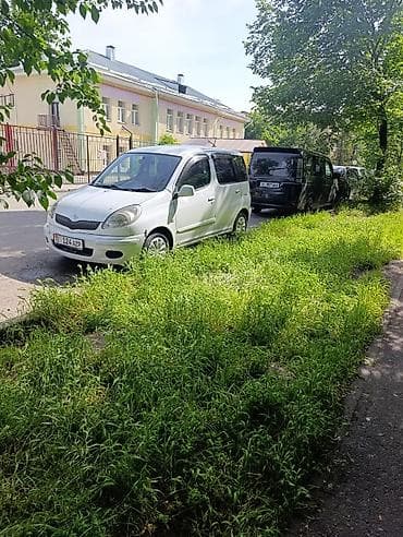 Транспорт: Toyota Funcargo: 2003 г., 1.3 л, Автомат, Бензин, Универсал — 5