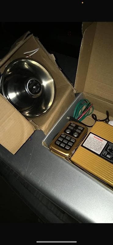 phone 6s: Автомобильная сирена/громкоговоритель с блоком управления Комплект: - — 1