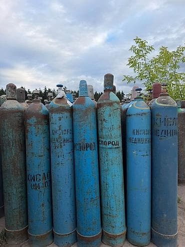 канистры 20л: Продаю «Кислород», 4 штук — 1