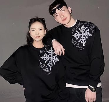 Свитшот унисекс с этническим орнаментом