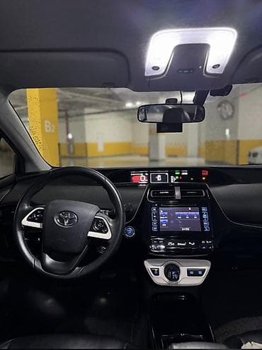 приус прайм 2017: Toyota Prius: 2017 г., 1.5 л, Вариатор, Гибрид, Лифтбек — 3