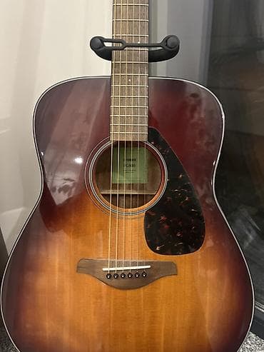 музыкальный инструмент ямаха: Акустическая гитара Yamaha FG830 - Корпус формата дредноут с красивым — 1