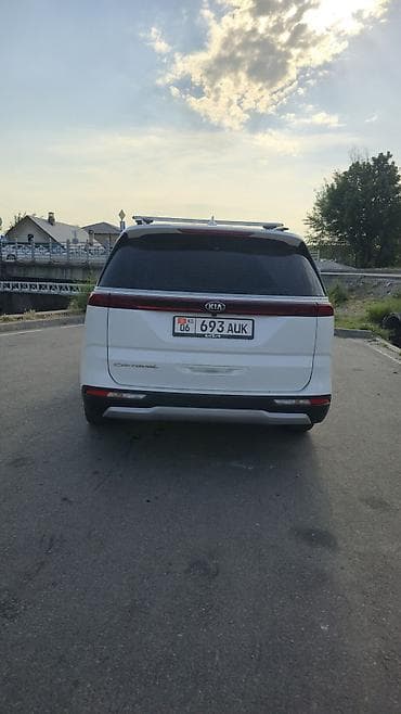 Kia Carnival: 2021 г., 2.2 л, Автомат, Дизель, Минивэн — 5