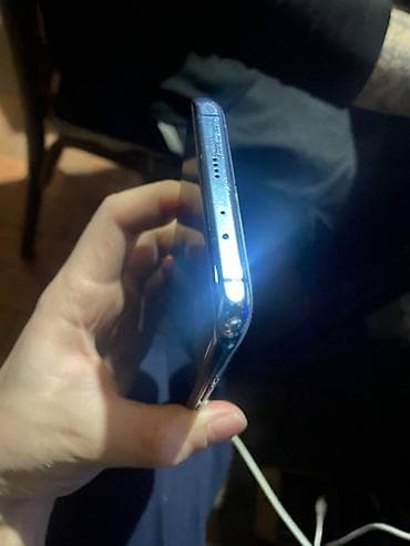 honor 8c: Xiaomi, Mi 11, Б/у, 256 ГБ, цвет - Синий, 2 SIM — 3