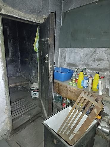 ош базардан: Үй, 57 м², 3 бөлмө, Эски ремонт — 10