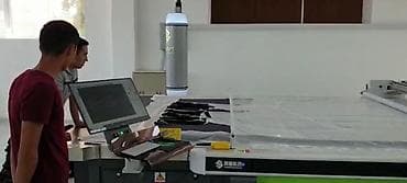 Оборудование для производства: Швейное оборудование Машинка автоматическая резка ткани Резка 150 — 2