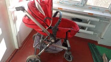 продаю в связи с переездом: Коляска, цвет - Черный, Б/у — 1