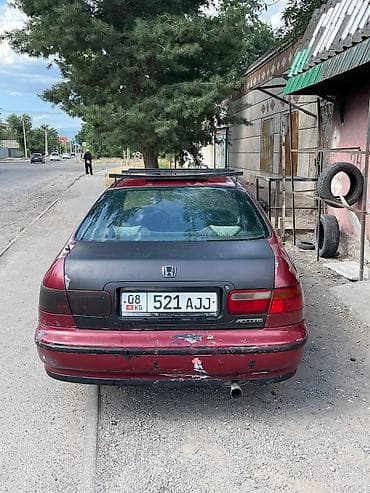 Транспорт: Honda Accord: 1993 г., 2.2 л, Механика, Газ, Седан — 4