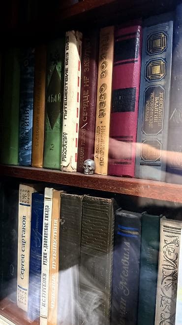 Спорт и отдых: Продаю книги 📕 По поводу цены пишите на вотцап 05.5.9. 32.0.5.3.1 — 3