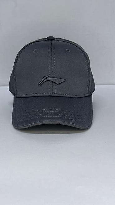 реклама футболки: Бейсболка с вышивкой логотипа - Классическая форма с изогнутым — 8