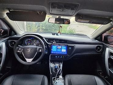 Продажа авто: Toyota Levin: 2019 г., 1.8 л, Вариатор, Гибрид, Седан — 2