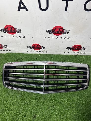 решетка мерс 211: Решетка радиатора Mercedes-Benz 2008 г., Оригинал — 1