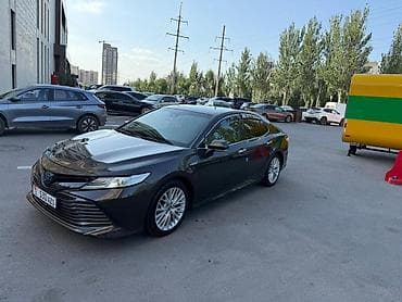 crown 2018: Toyota Camry: 2018 г., 2.5 л, Автомат, Гибрид, Седан — 2