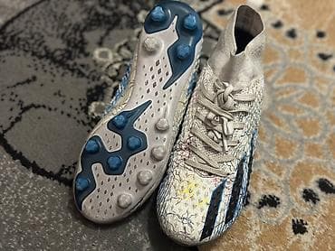 Бутсы: Продаю бутсы Predator Adidas новые только купленные обращаться по — 1