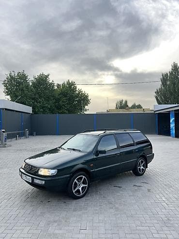 mers 210: Volkswagen Passat Variant: 1993 г., 2 л, Механика, Бензин, Универсал — 4