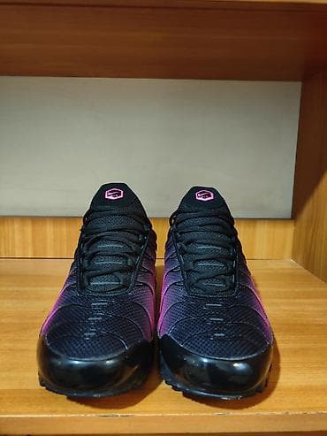 Личные вещи: Кроссовки Nike Air Max Plus (Tuned Air, Tn) - Модель: Air Max Plus — 3