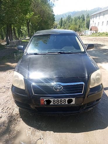 Toyota Avensis: 2003 г., 1.8 л, Механика, Бензин, Седан