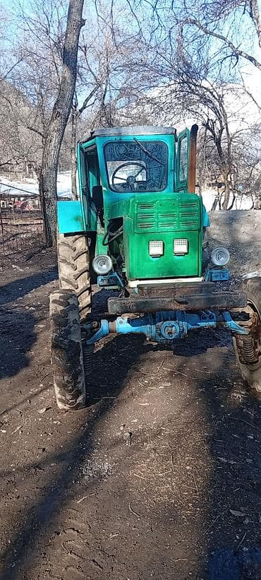 kia clarus: Трактор колесный, класс тяги 1,4–2,0 (визуально из серии советских — 8