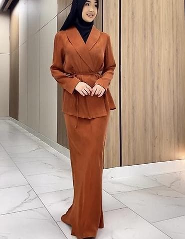 трикотажные костюмы: Женский комплет жакет + длинная юбка - Цвет: терракотовый. - Комплект — 1