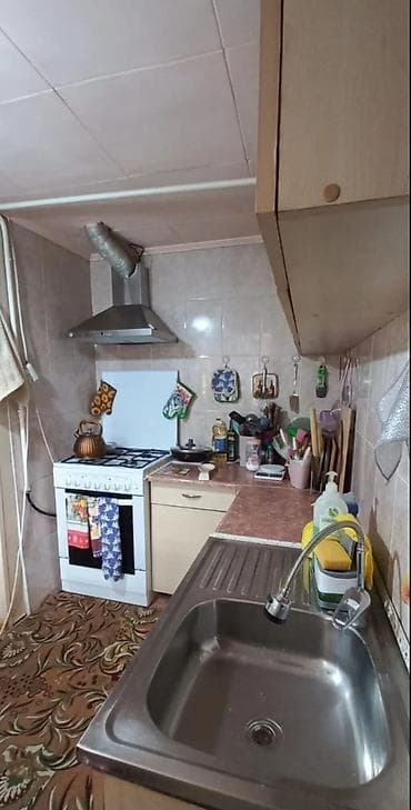 Коммерческая недвижимость: Продаётся уютный дом в районе Карагачёвой рощи Общая площадь 80м² Две — 10