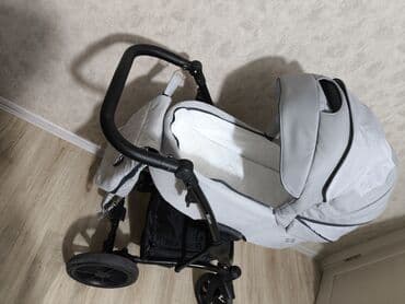 трехколесные прогулочные коляски: Коляска, цвет - Серебристый, Б/у — 4