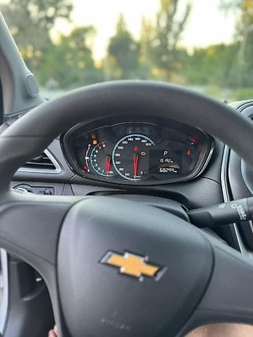 Продажа авто: Chevrolet Spark: 2019 г., 1 л, Механика, Бензин, Хэтчбэк — 9