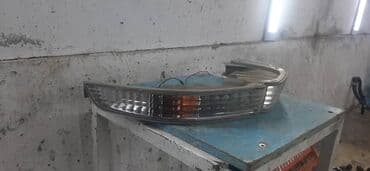 Продаю на Тойоту Марк2 100й кузов рестайлинг Паворотники 2шт в хорошем