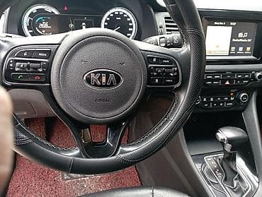 kia bongo3: Kia Niro: 2017 г., 1.6 л, Автомат, Гибрид, Кроссовер — 8