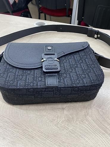 сумка christian dior: Классическая сумка, Dior, Материал: Комбинированный материал, Жёсткая конструкция, Унисекс, Б/у — 2