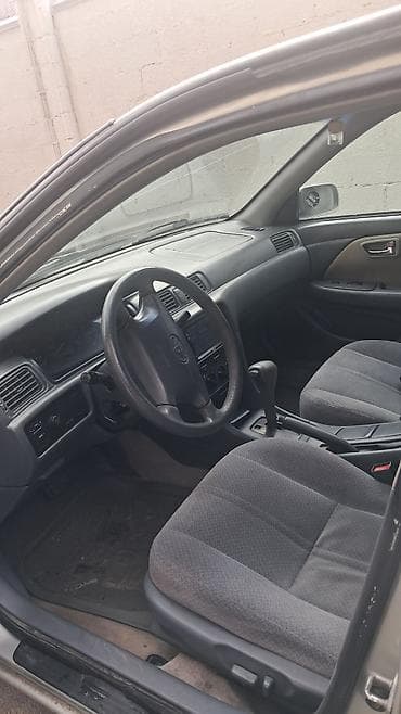 Продажа авто: Toyota Camry: 2001 г., 2.2 л, Автомат, Бензин, Седан — 6