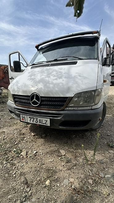 кабина спринтера: Mercedes-Benz Спринтер: 2003 г., 2.7 л, Механика, Дизель, Фургон — 5