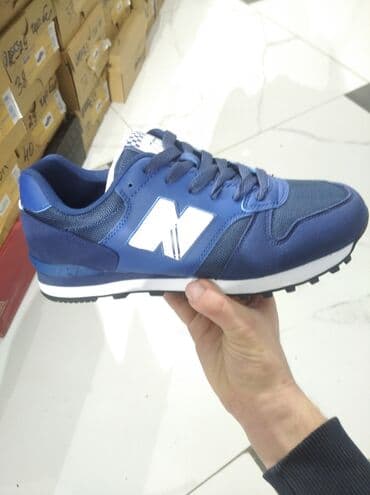 Нужен телефон,так как свой утопилсам занимаюсь кроссовками только — 15