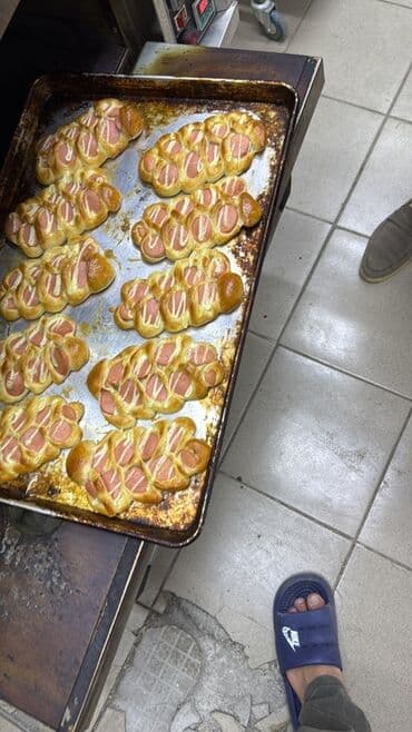 слоёное тесто: Свежая выпечка ручной работы, представленная в нескольких видах — 6