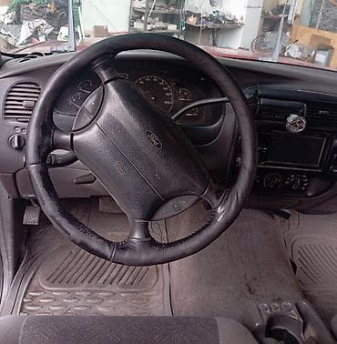 орел фронтеро: Ford Explorer: 1999 г., 4 л, Автомат, Внедорожник — 10