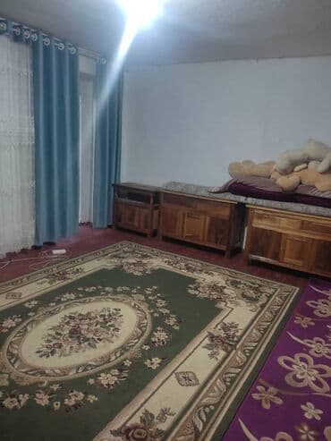 полдома горького: 5 кв. м, 3 бөлмө, Забор, тосулган — 6