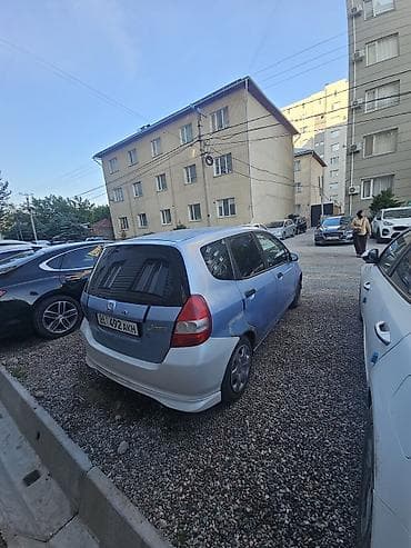 фит жазз: Honda Fit: 2002 г., 1.4 л, Механика, Бензин, Хэтчбэк — 4