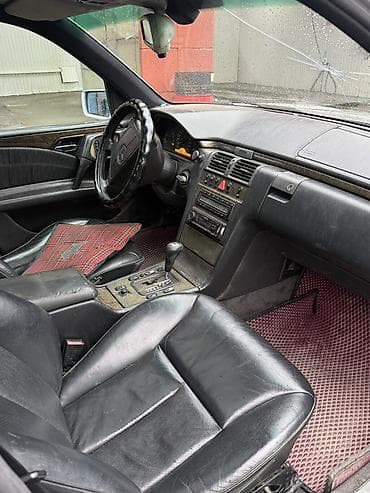 авто к 5: Mercedes-Benz E-Class: 1996 г., 4.2 л, Автомат, Бензин, Седан — 5