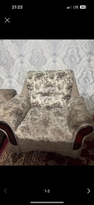 Мебельные гарнитуры: Мягкий гарнитур: диван + два кресла - Классический дизайн с фигурными — 1