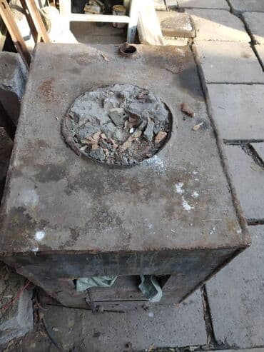 поменяю: Печь "Уют" б/у для твердого топлива,в хорошем состоянии,провели газ — 3
