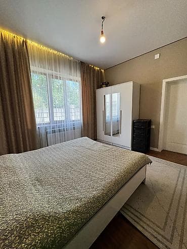 Үйлөр: 🏠 Продаётся 4-комнатный дом 100 м² с дизайнерским ремонтом, район — 5
