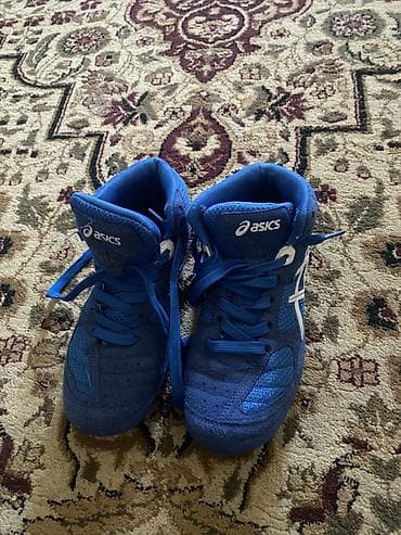 Кроссовки, 37, Asics, Новый, цвет - Синий, Платная доставка, Самовывоз