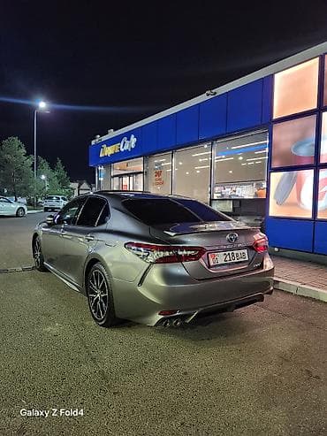 step 2: Toyota Camry: 2022 г., 2.5 л, Автомат, Гибрид, Седан — 3