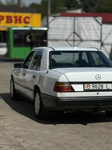 Mercedes-Benz W124: 1987 г., 2.3 л, Механика, Бензин, Седан — 2