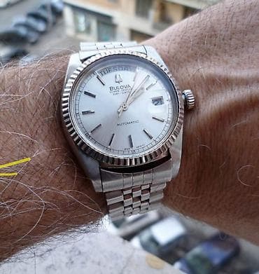 Классические часы часы, Bulova, США, Президентские, Унисекс, Б/у at lalafo.kg Классические часы часы, Bulova, США, Президентские, Унисекс, Б/у
